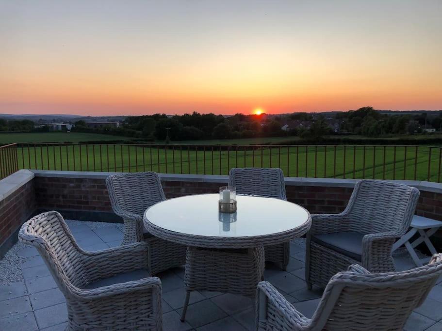 Holiday home 2 Bedroom With Beautiful Views Over The Mendips Radstock